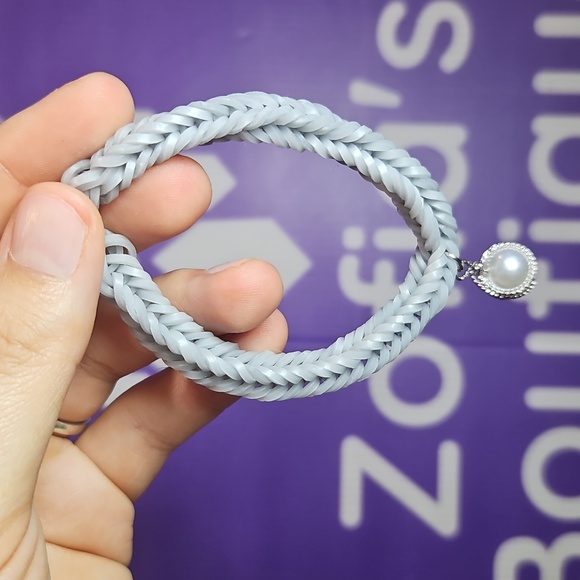 9yr old Zofia's handmade bracelets - Picture 16 of 16